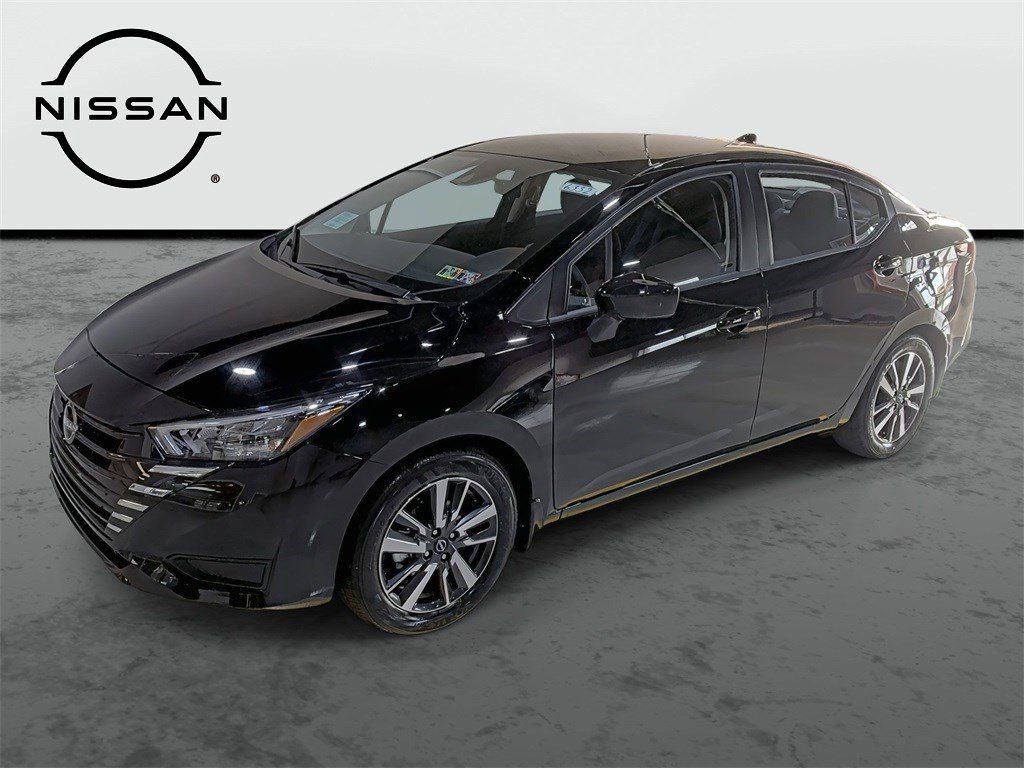 Used 2025 Nissan Versa SV w/ Trunk Package