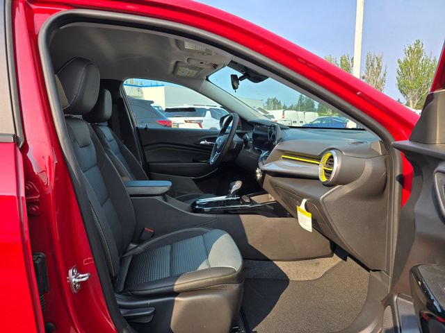 New 2026 Chevrolet Trax LT w/ LT Convenience Package FWD image 11