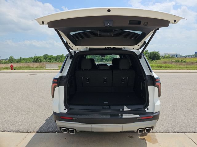 New 2026 Chevrolet Traverse LT w/ Enhanced Driving Package AWD/4WD image 26