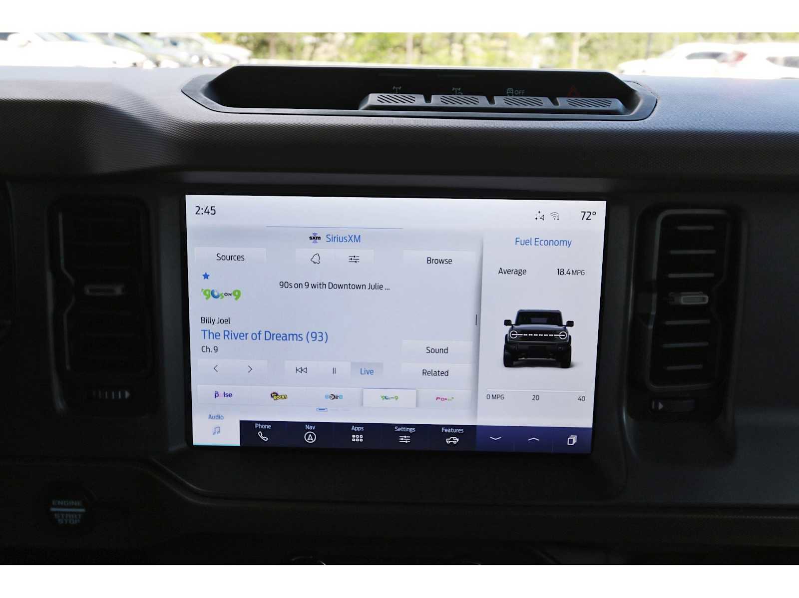 Used 2024 Ford Bronco Outer Banks image 19