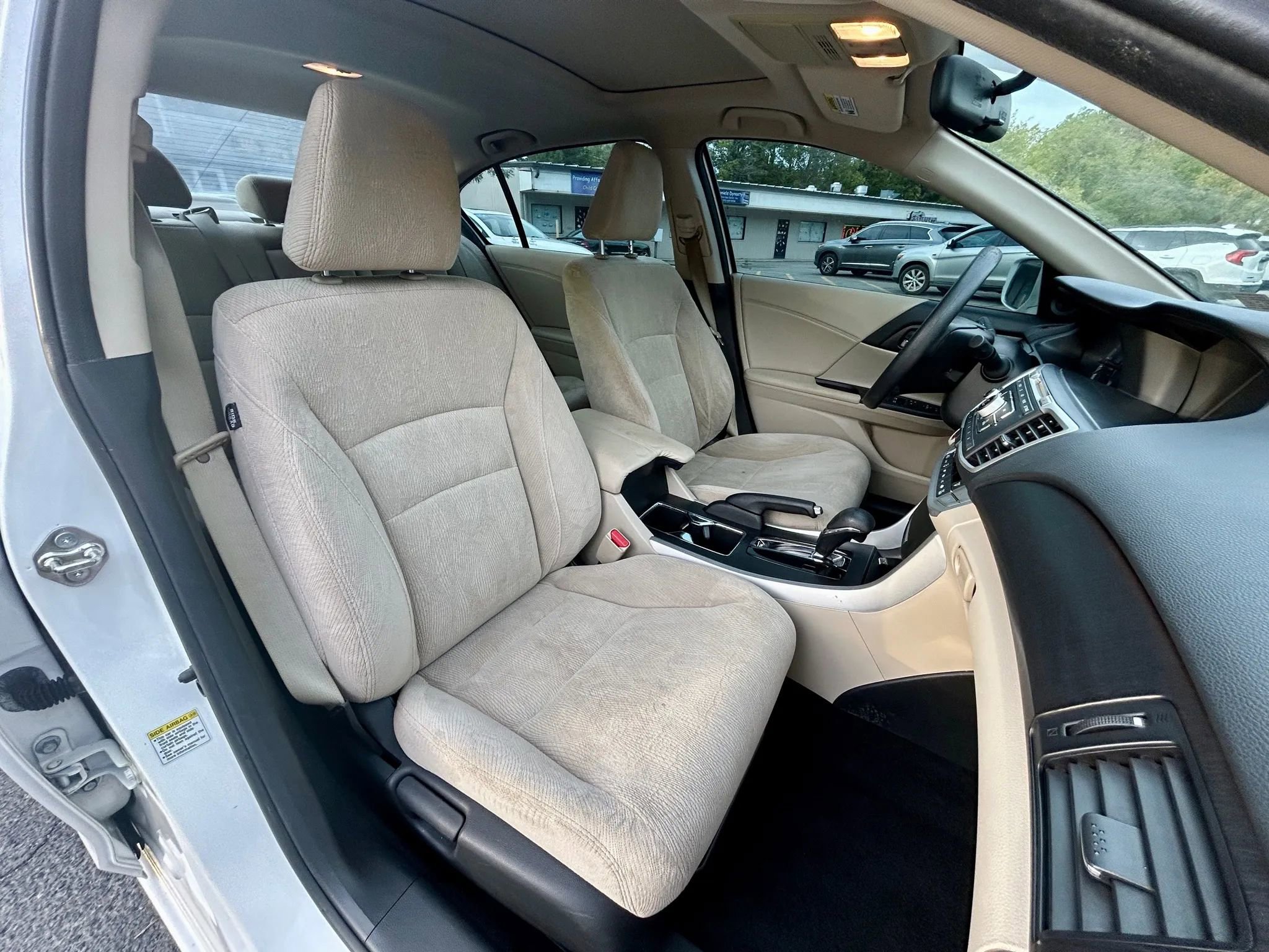 Used 2015 Honda Accord EX image 18