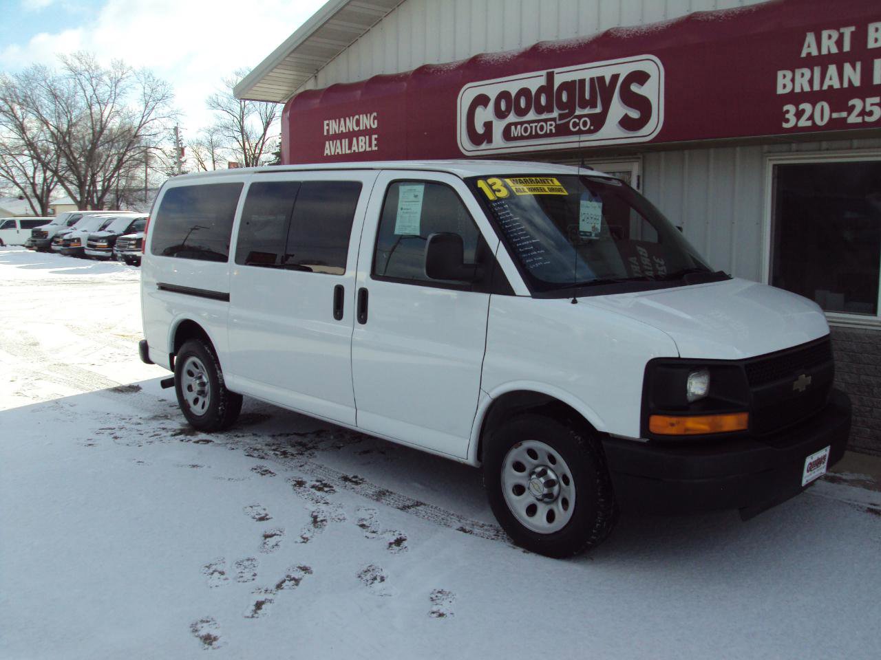 Used 2013 Chevrolet Express 1500 AWD image 2