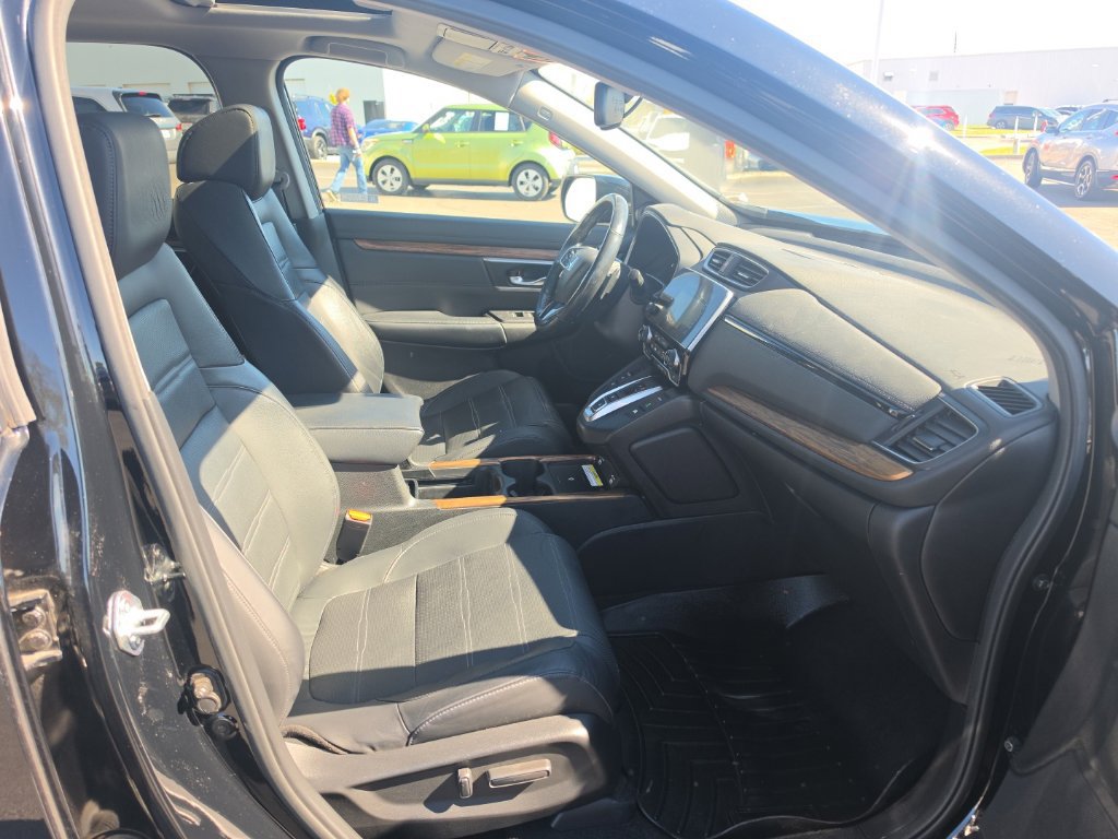 Used 2021 Honda CR-V Touring image 32