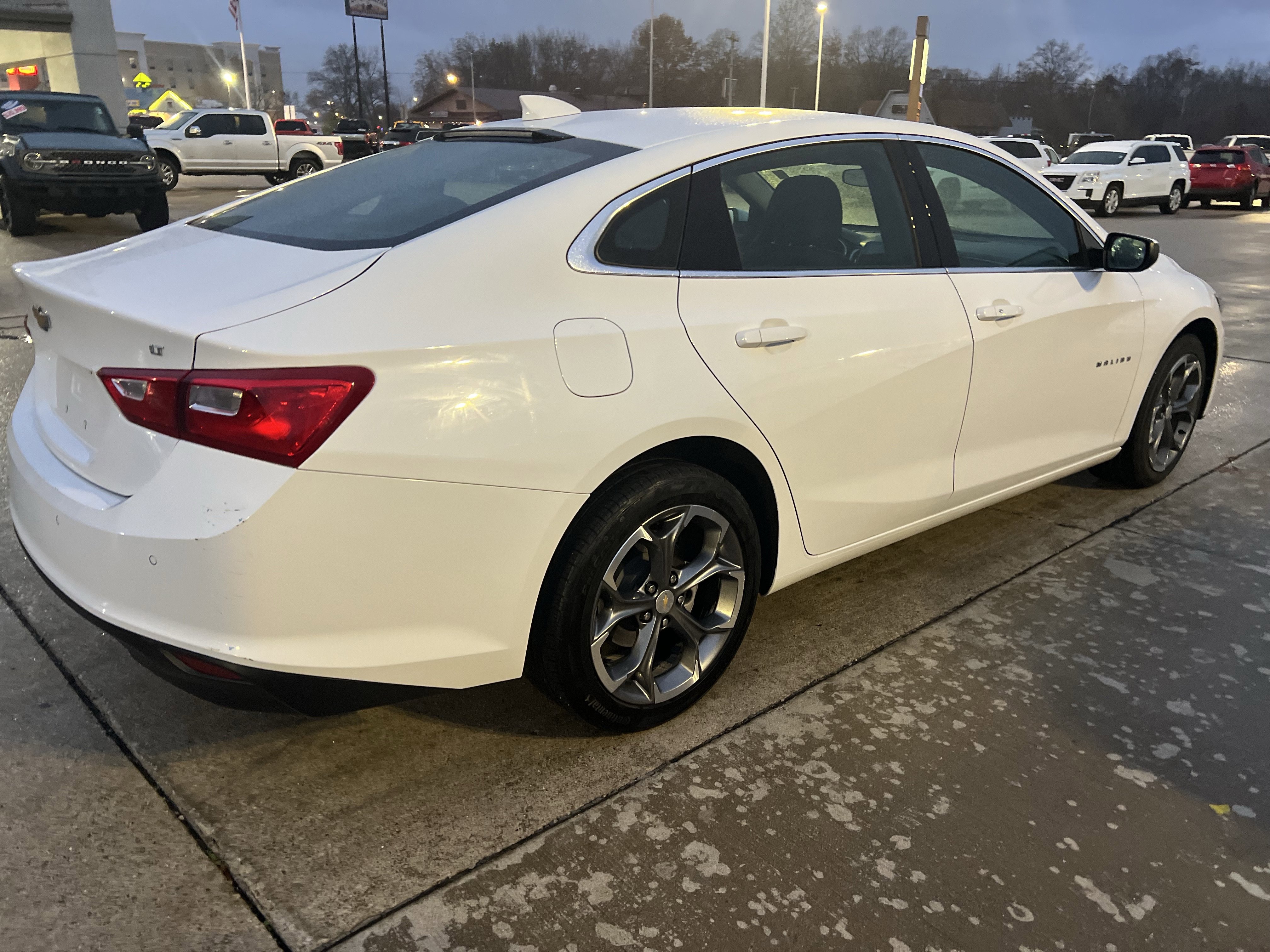 Used 2024 Chevrolet Malibu LT FWD image 6