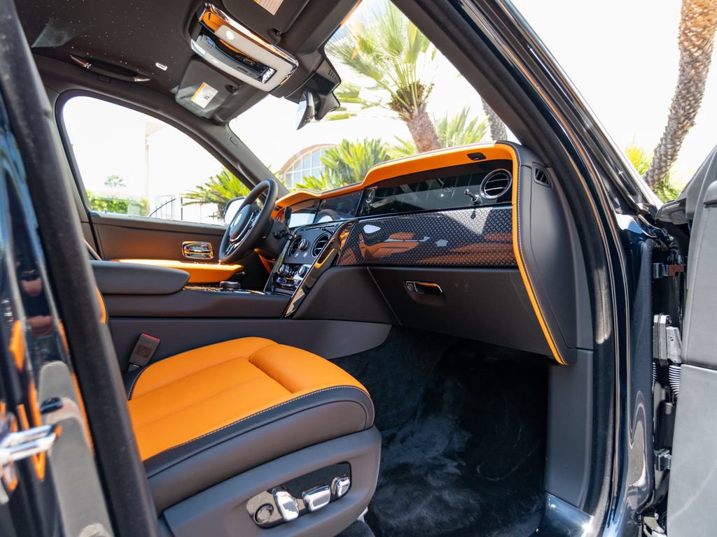 New 2027 Rolls-Royce Cullinan Black Badge AWD/4WD image 36