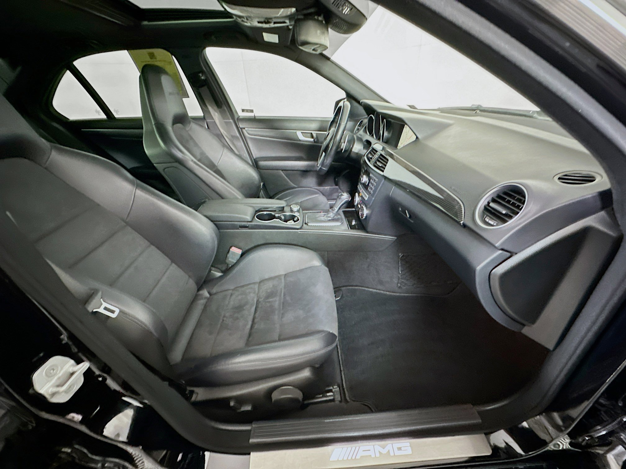 Used 2014 Mercedes-Benz C 63 AMG Sedan image 30