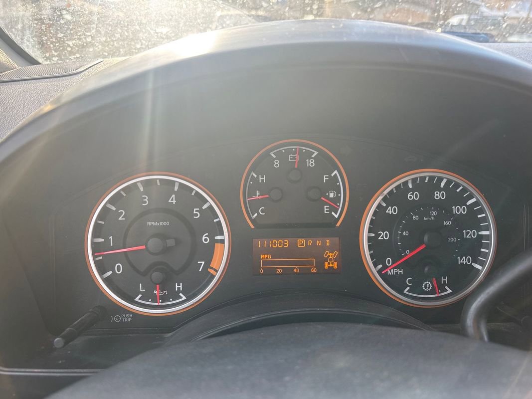 Used 2012 Nissan Titan SV w/ Tow Pkg image 11