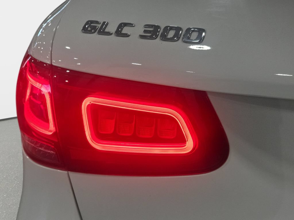 Used 2022 Mercedes-Benz GLC 300 image 31