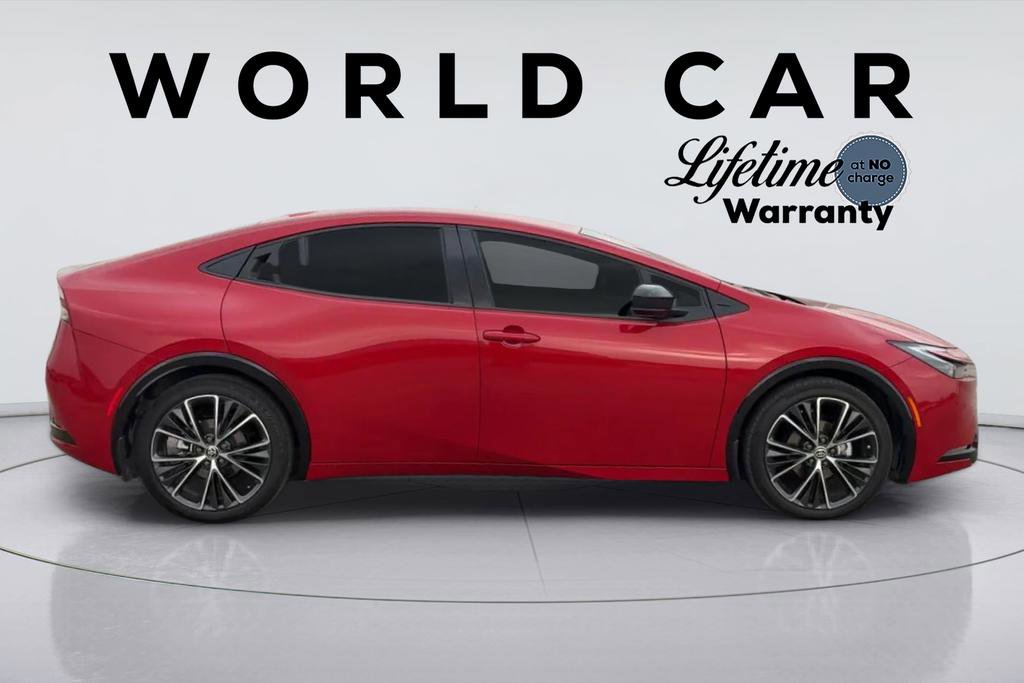 Used 2024 Toyota Prius XLE image 5