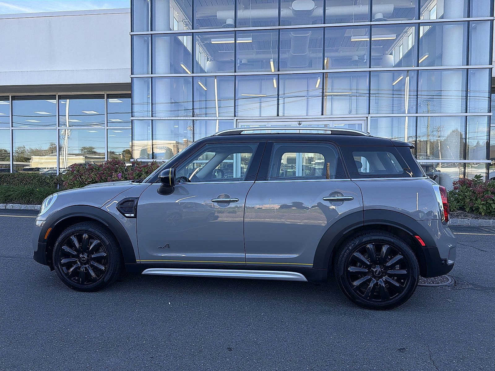 Used 2019 MINI Cooper Countryman ALL4 AWD/4WD image 11