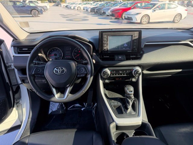 Used 2020 Toyota RAV4 XLE Premium FWD image 13