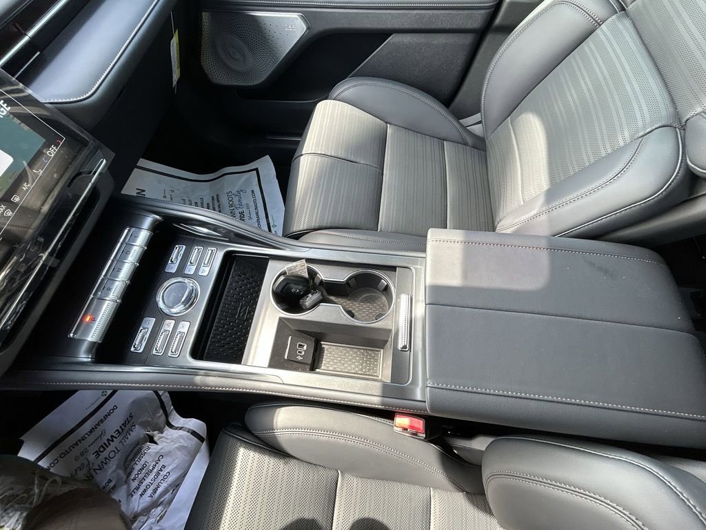 New 2026 Lincoln Nautilus Reserve AWD/4WD image 27
