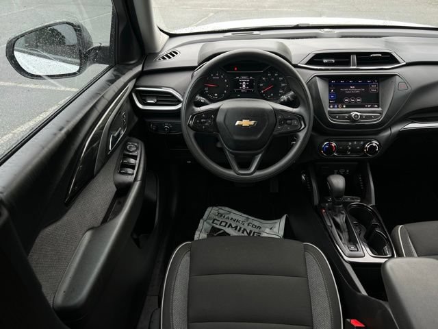 Used 2021 Chevrolet TrailBlazer LS FWD image 30