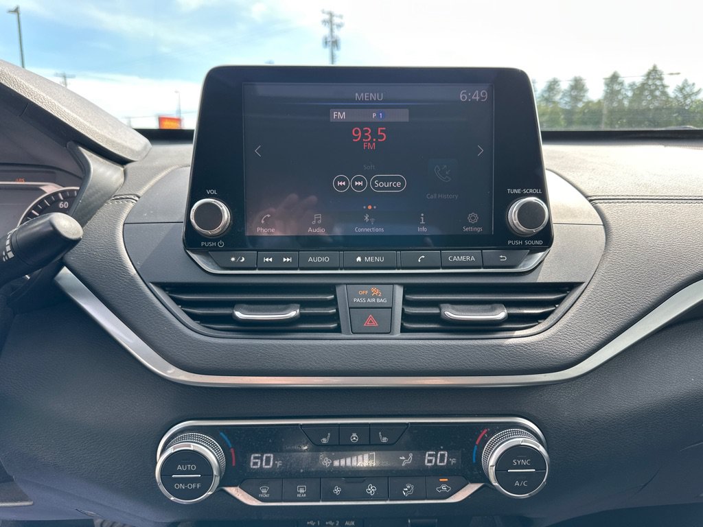 Used 2019 Nissan Altima 2.5 SV FWD image 11