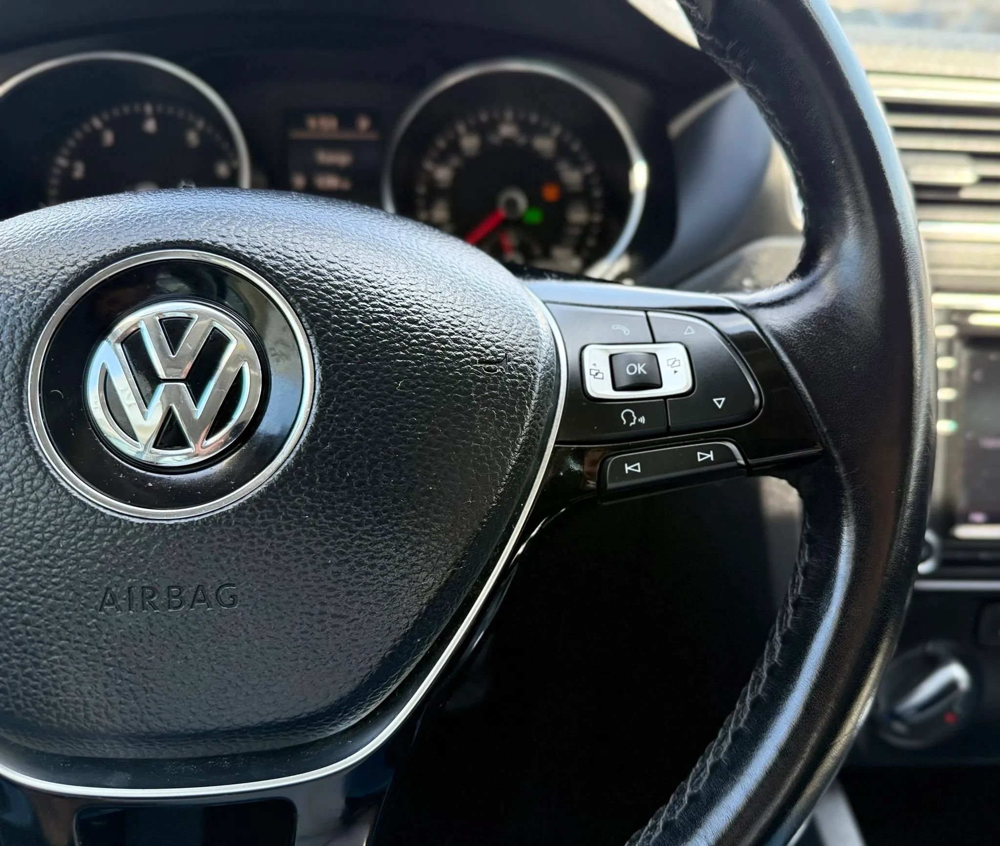 Used 2017 Volkswagen Jetta SE FWD image 15