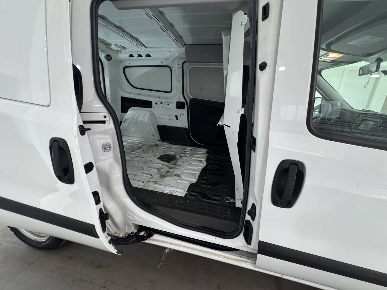 Used 2021 RAM ProMaster City Tradesman w/ Window Group 04 FWD image 19