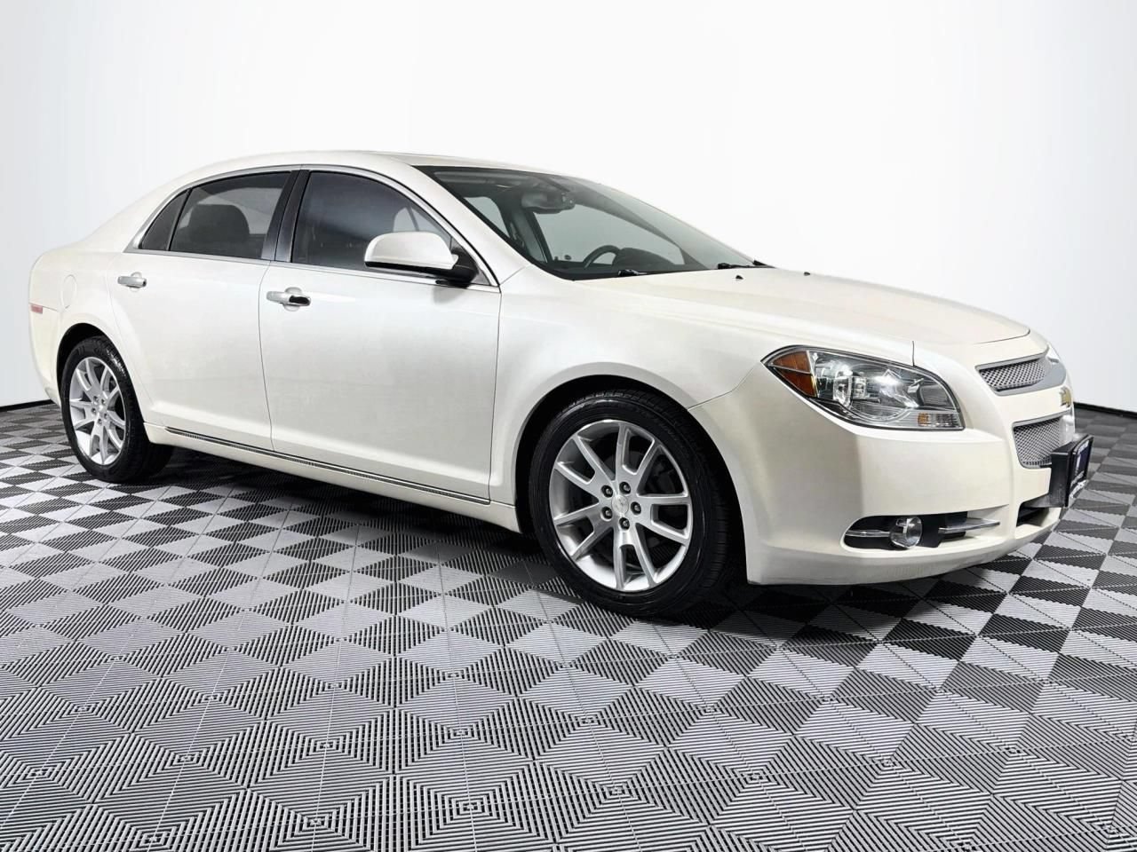 Used 2012 Chevrolet Malibu LTZ FWD image 28