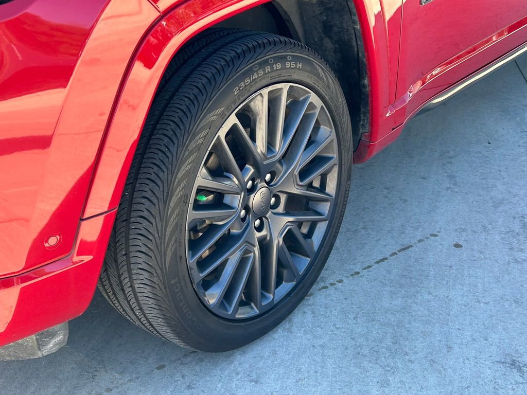 Used 2022 Jeep Compass Limited w/ (RED) Package image 9