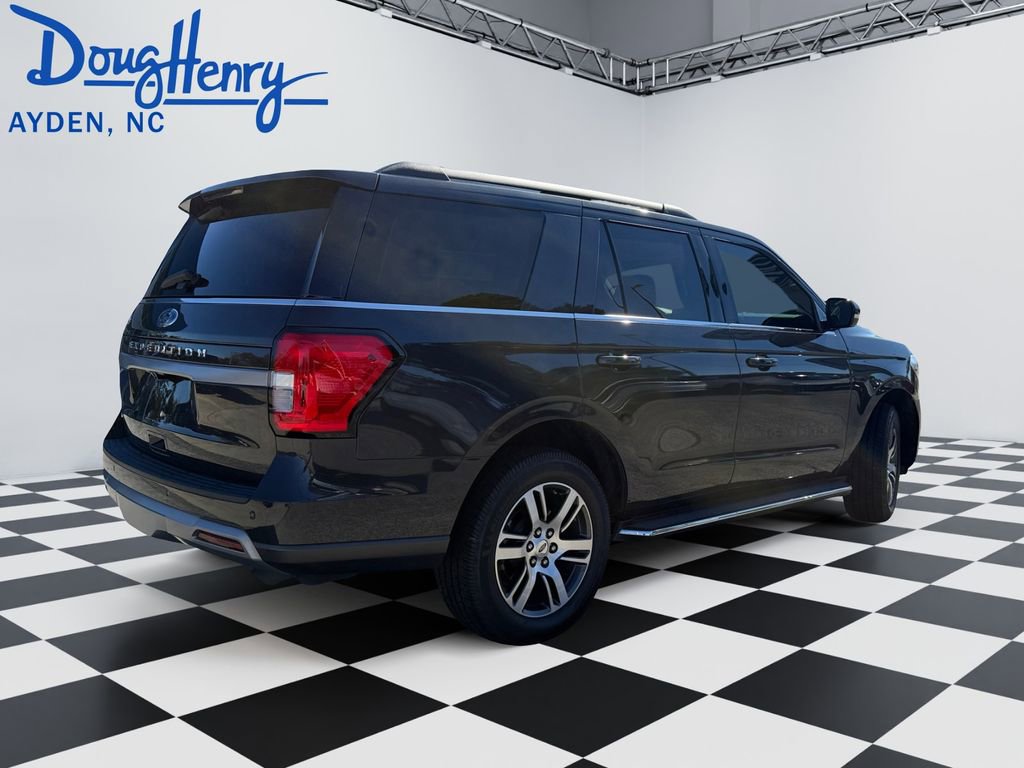 Used 2022 Ford Expedition XLT image 5