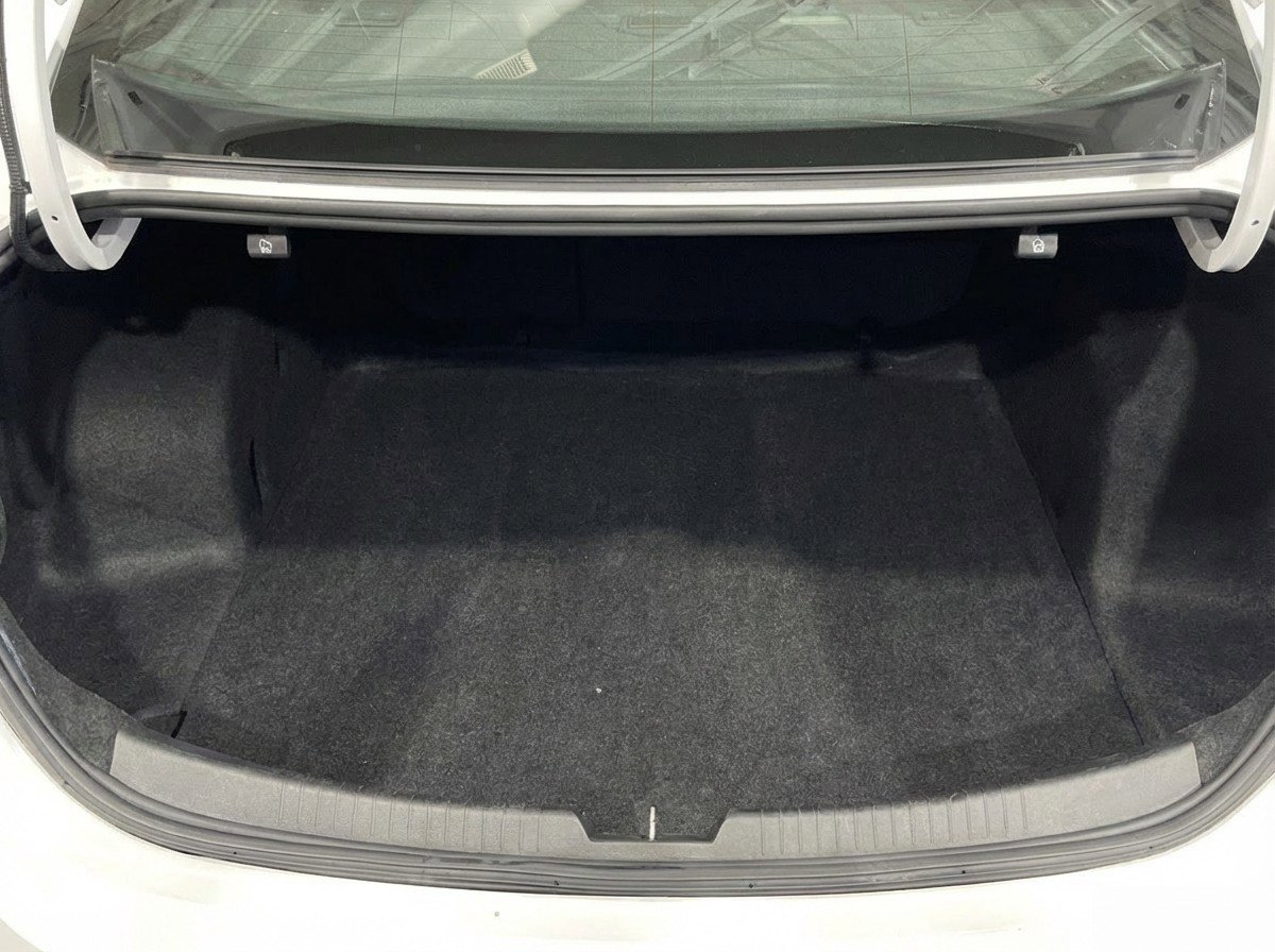 Used 2024 Chevrolet Malibu LT FWD image 20