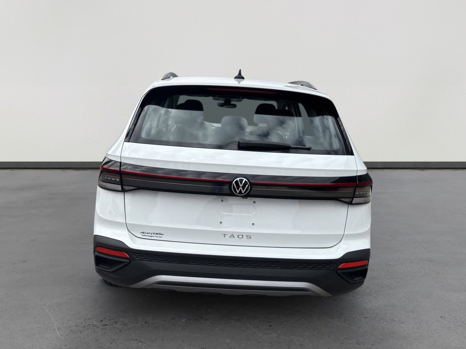 New 2026 Volkswagen Taos S image 5