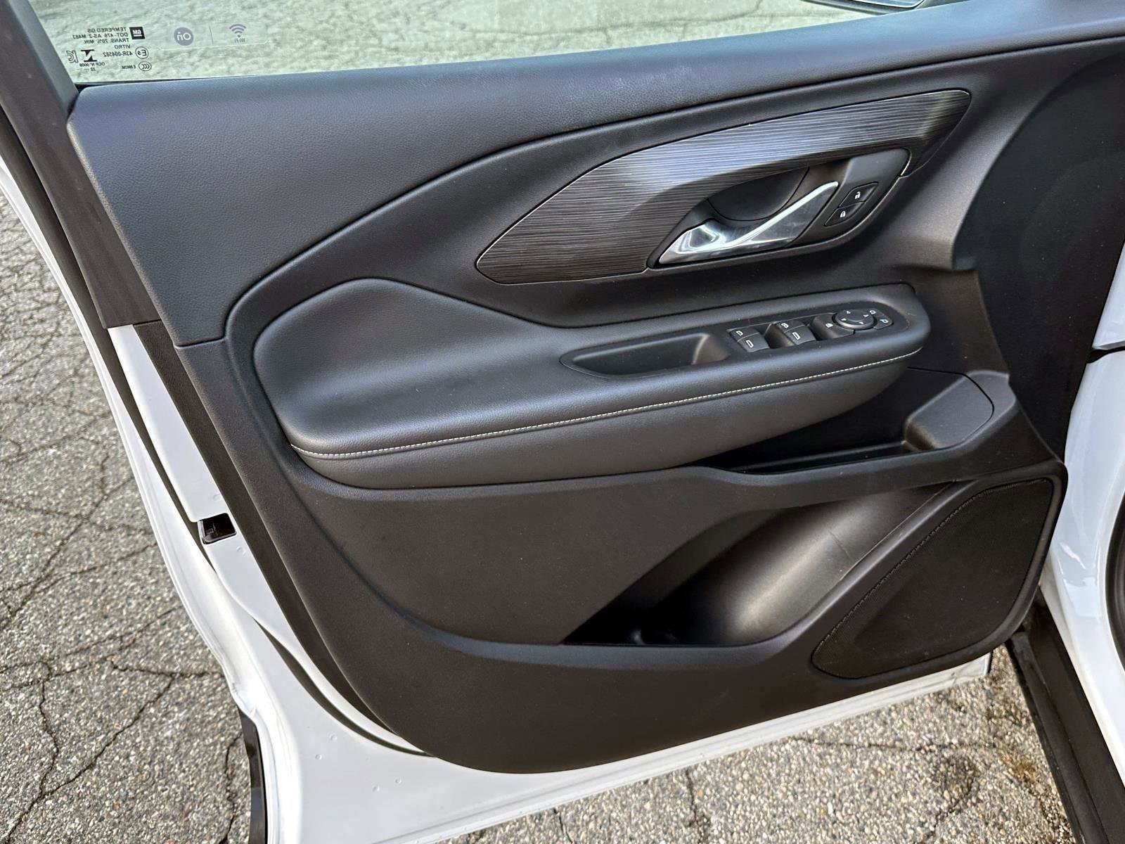 Certified 2023 GMC Terrain SLE image 14