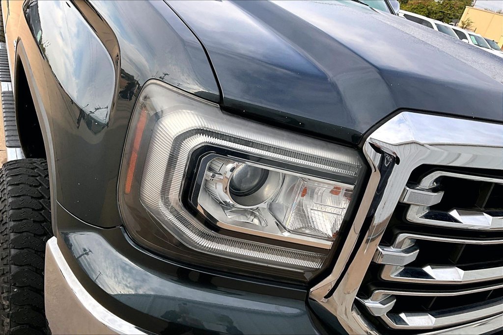 Used 2018 GMC Sierra 1500 SLT w/ Texas SLT Premium Package AWD/4WD image 37