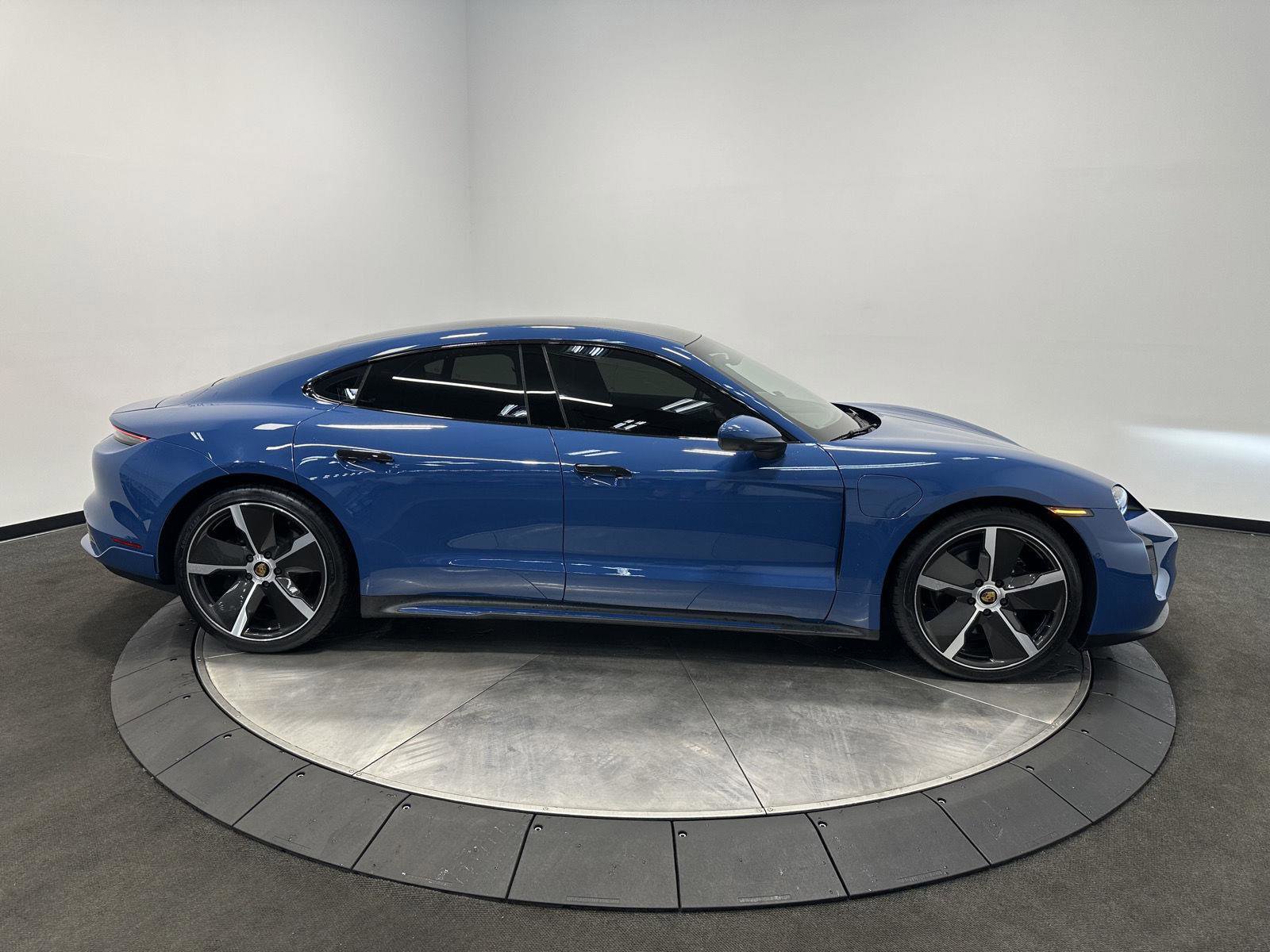 Certified 2024 Porsche Taycan 4S AWD/4WD image 8