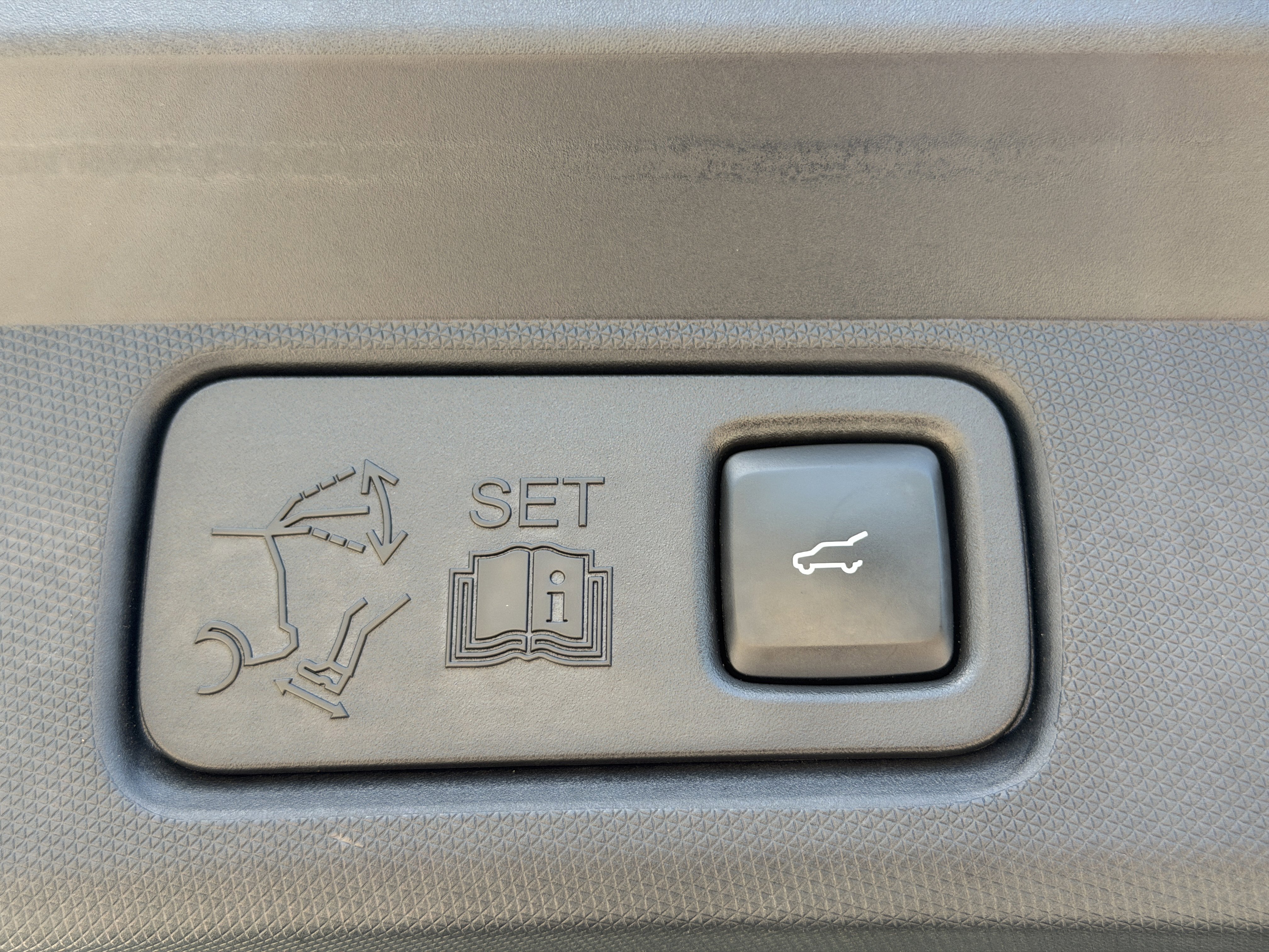 Used 2022 Ford Mustang Mach-E GT AWD/4WD image 11