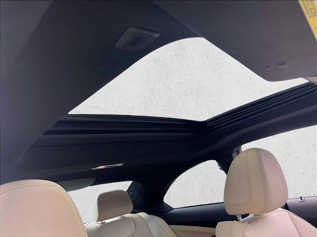 Used 2024 BMW 230i Coupe w/ Convenience Package RWD image 17