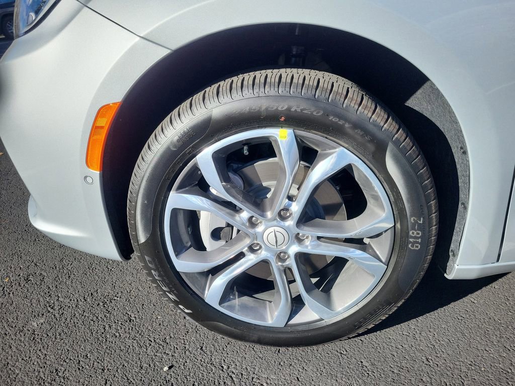 New 2026 Chrysler Pacifica Pinnacle w/ Trailer Tow Group image 10