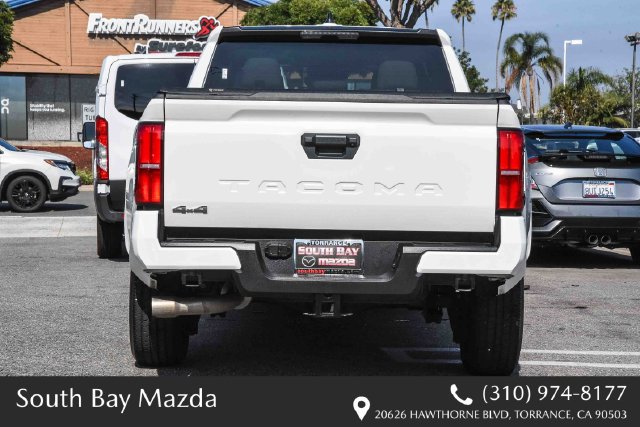 Used 2025 Toyota Tacoma SR5 AWD/4WD image 7