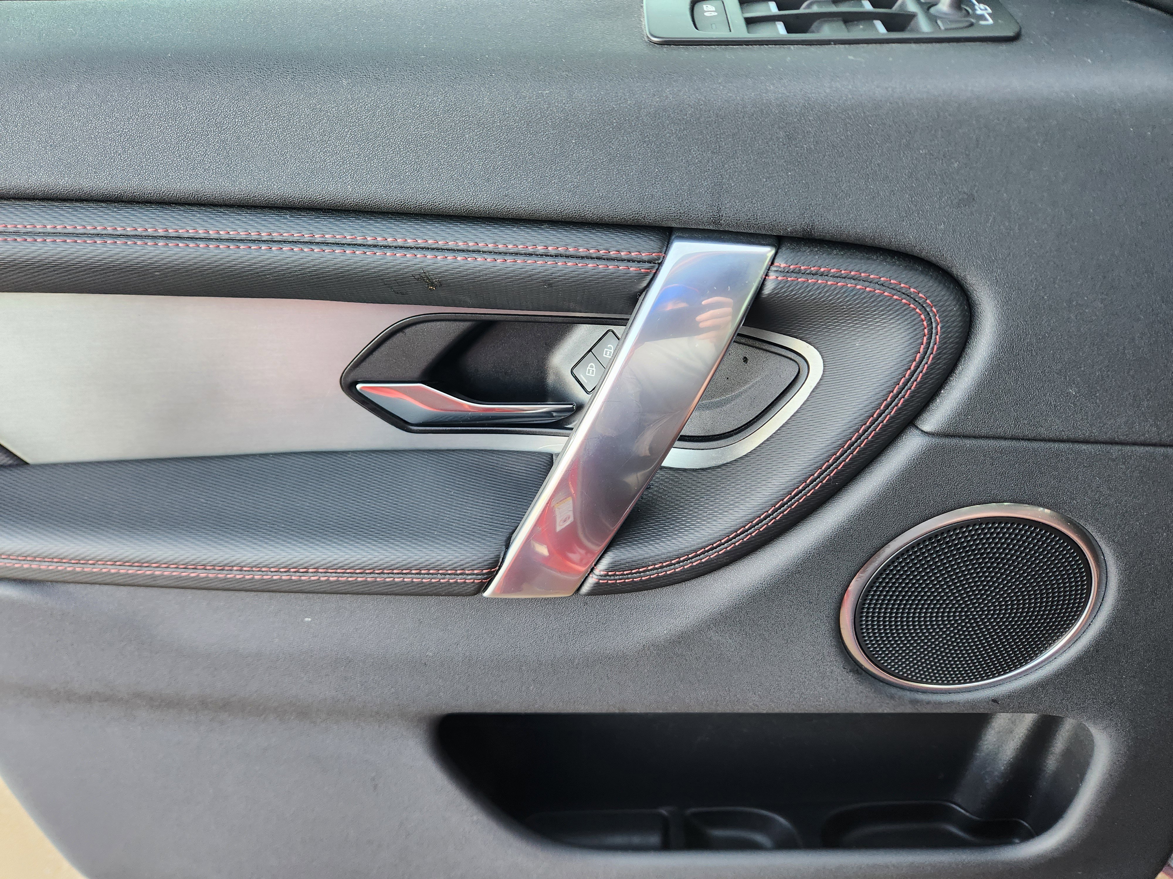 Used 2023 Land Rover Discovery Sport S R-Dynamic image 22