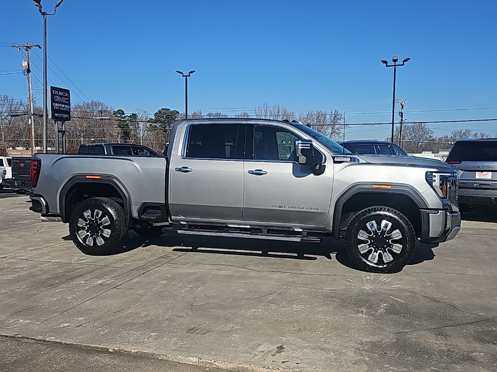 New 2026 GMC Sierra 3500 Denali w/ Denali Reserve Package image 2