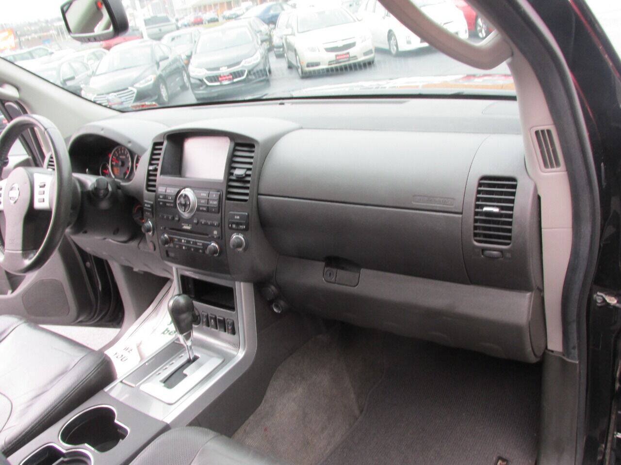Used 2012 Nissan Pathfinder Silver w/ DVD Entertainment Pkg AWD/4WD image 23