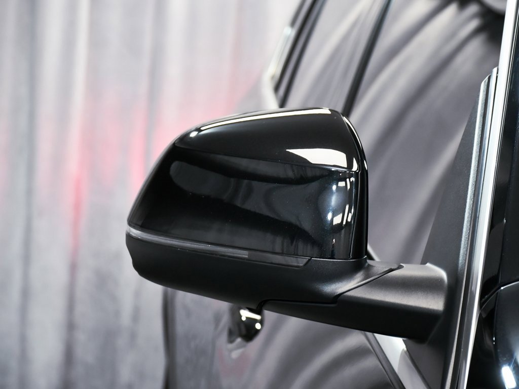 Used 2024 BMW X7 xDrive40i image 99