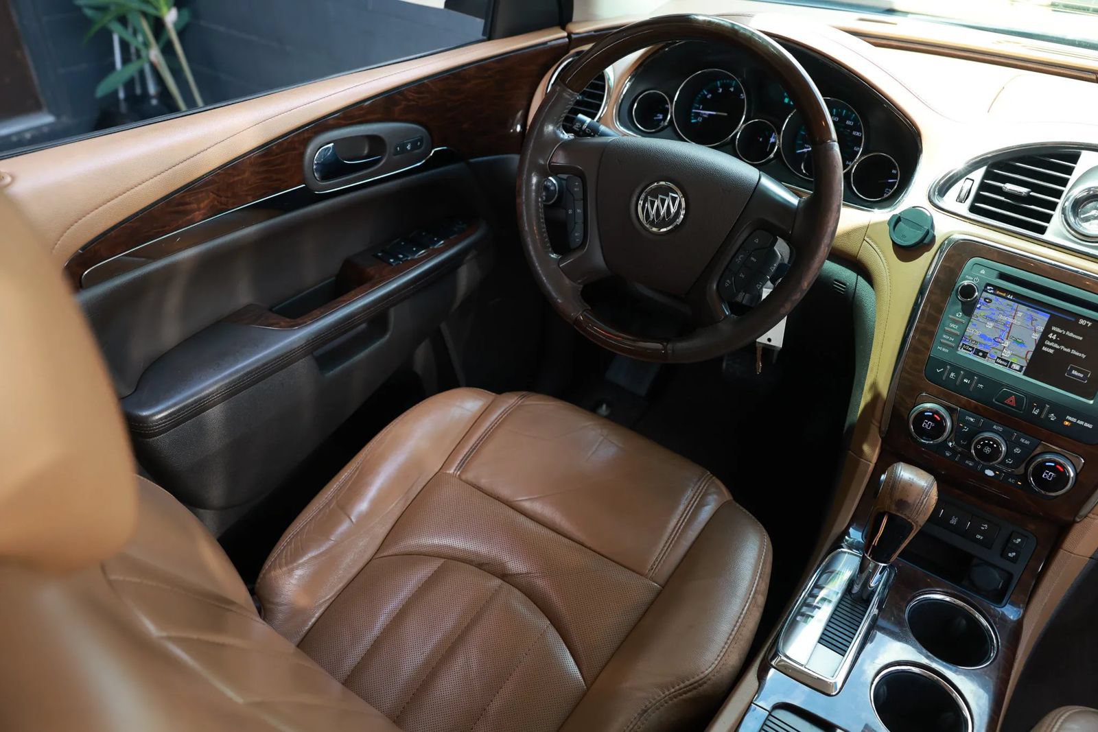 Used 2014 Buick Enclave Leather FWD image 11