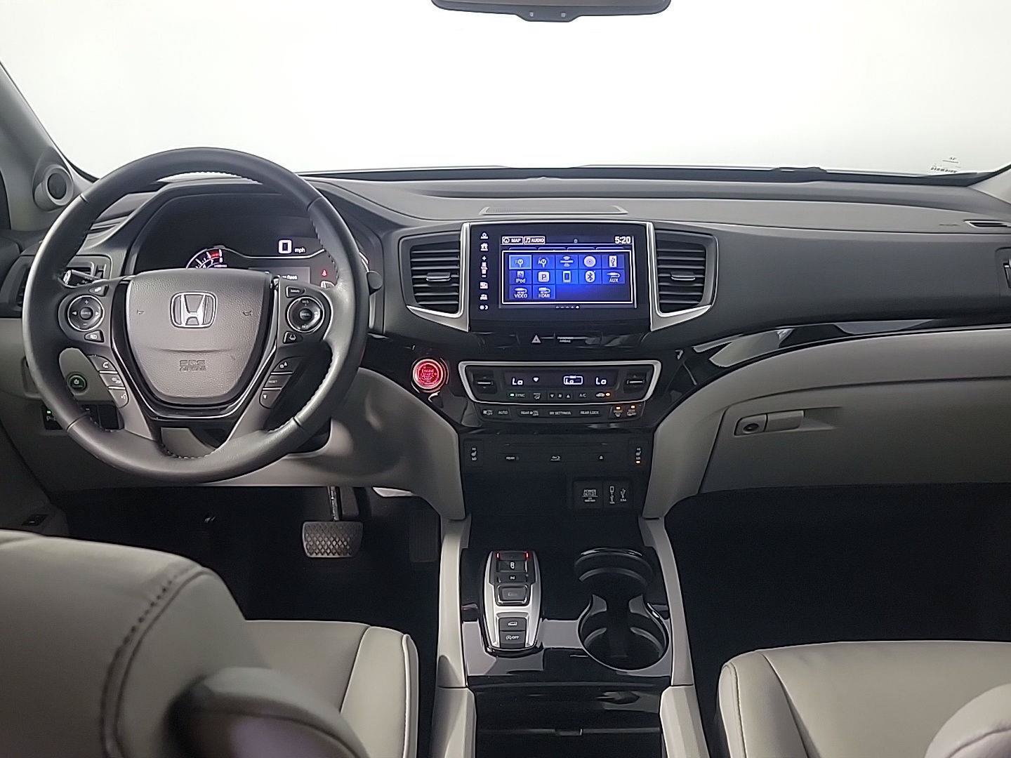 Certified 2017 Honda Pilot Touring image 25