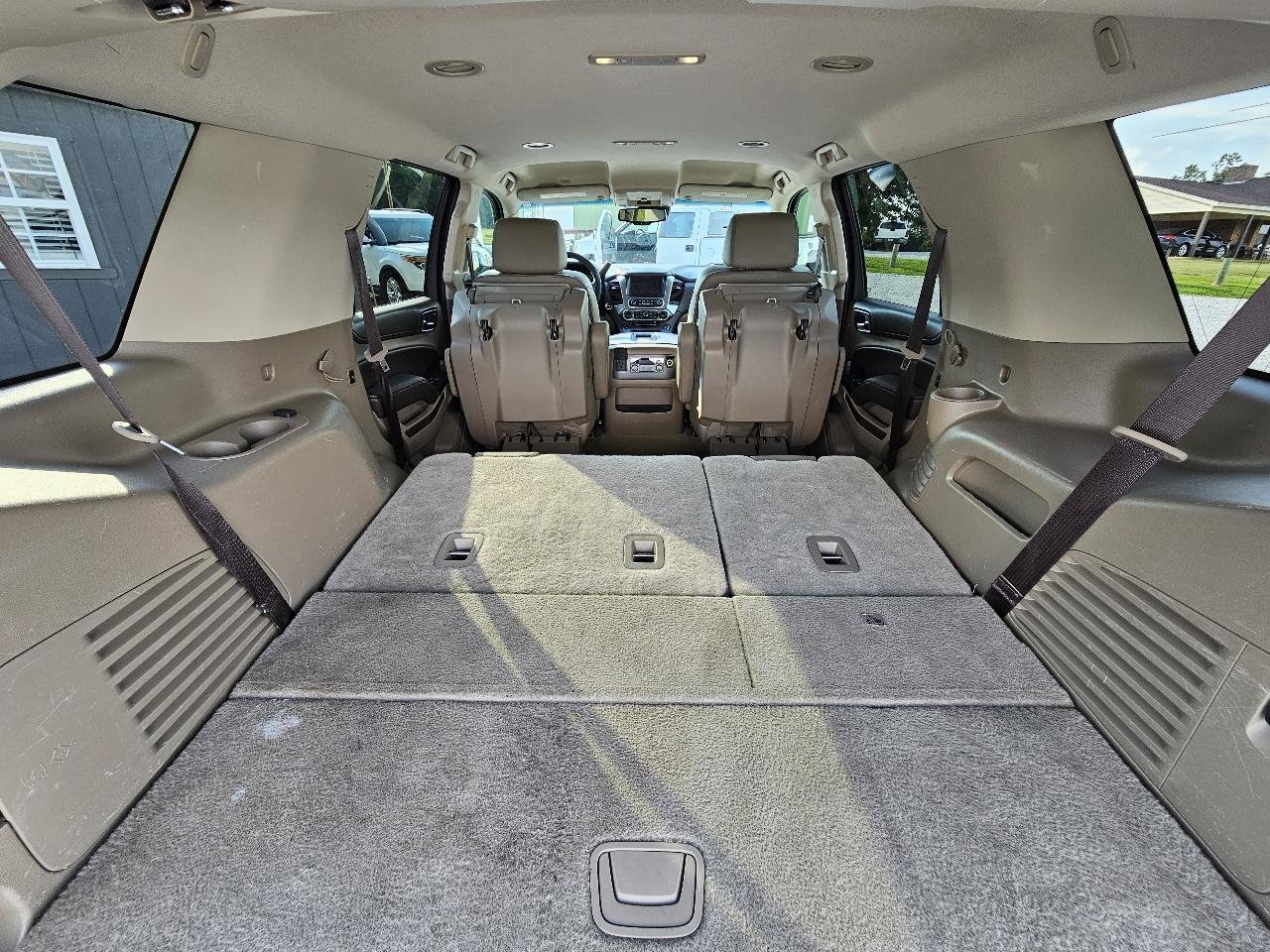 Used 2018 Chevrolet Tahoe LT w/ Luxury Package AWD/4WD image 32