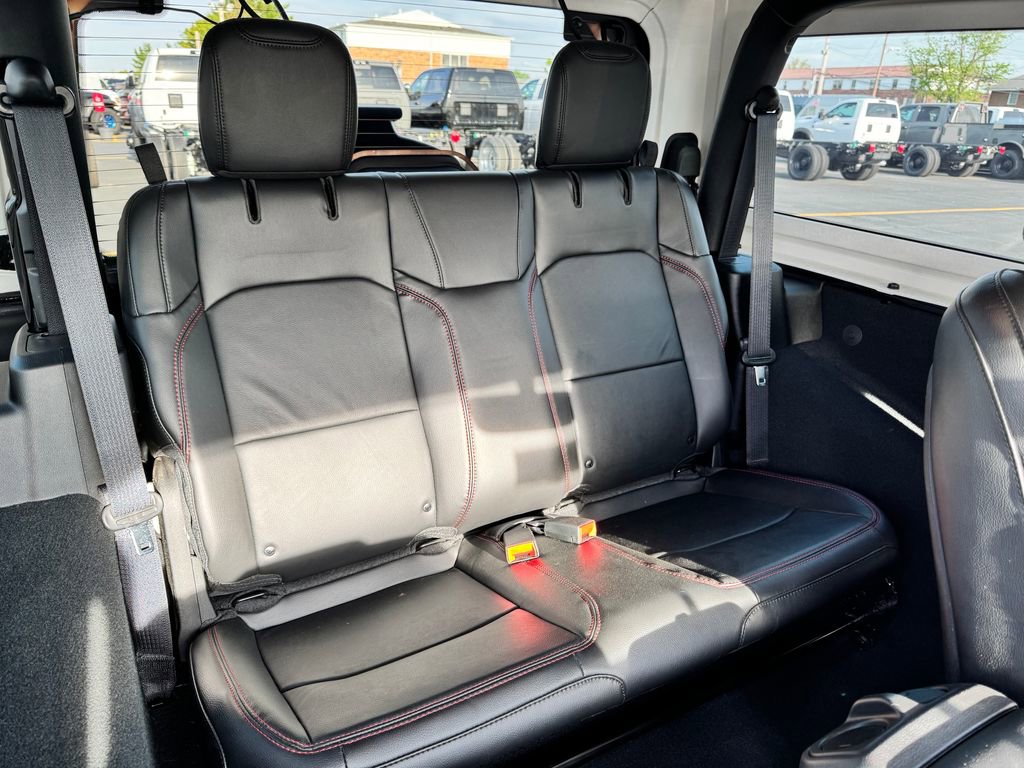 Used 2022 Jeep Wrangler Rubicon w/ Steel Bumper Group image 14