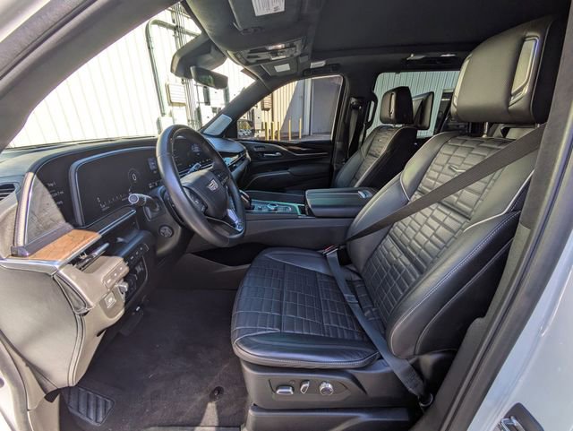 Certified 2023 Cadillac Escalade Premium Luxury Platinum w/ LPO, Radiant Package AWD/4WD image 26