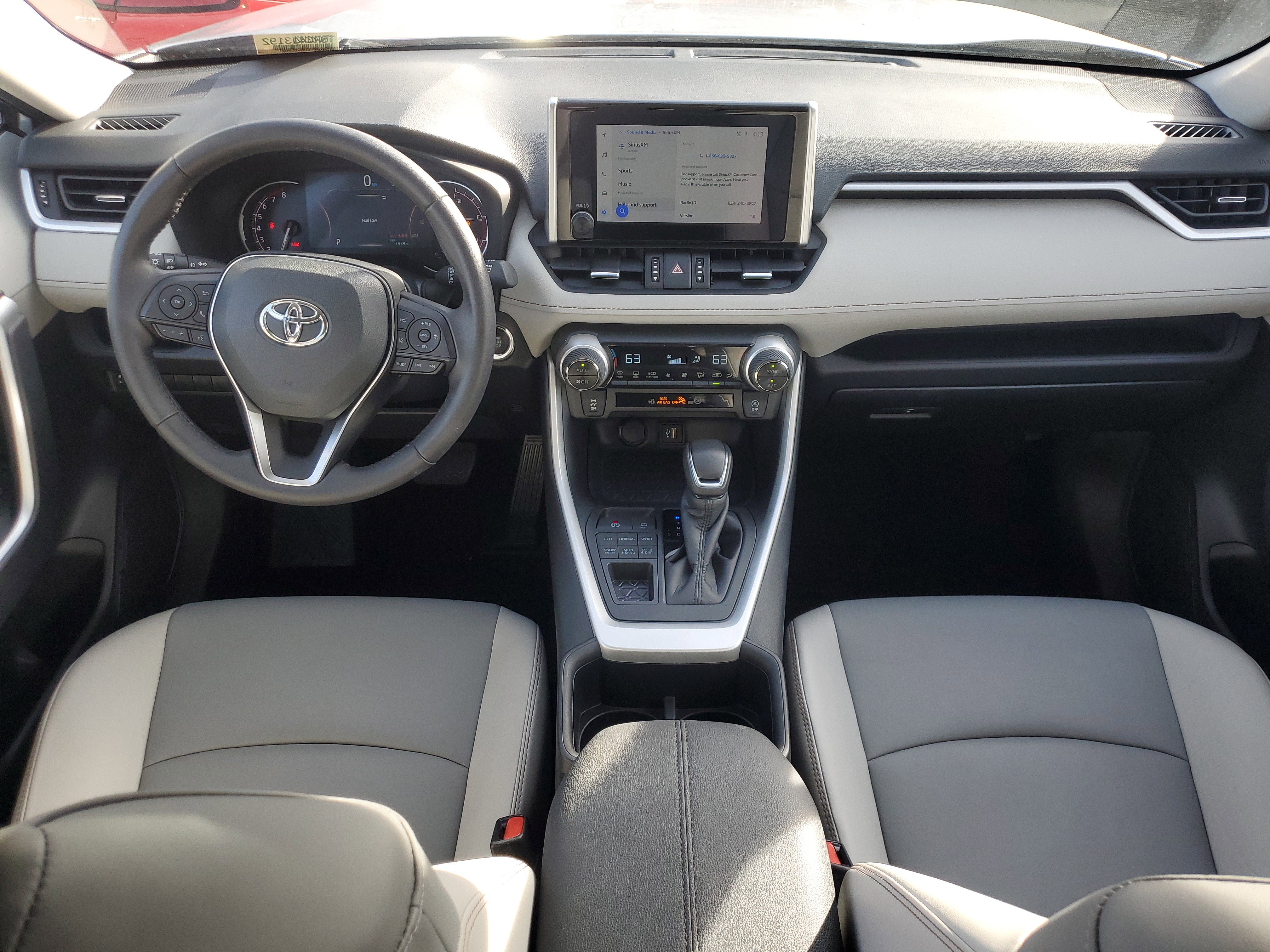 Used 2024 Toyota RAV4 XLE Premium image 15