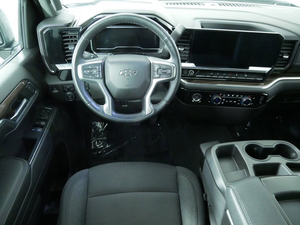 Used 2023 Chevrolet Silverado 1500 RST AWD/4WD image 20
