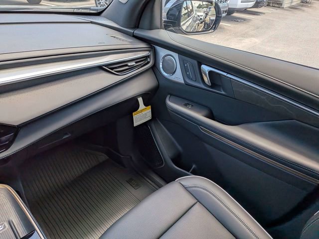 New 2026 Buick Enclave Avenir w/ Super Cruise Package FWD image 19