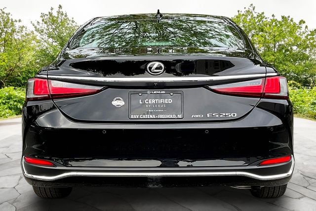 Certified 2024 Lexus ES 250 w/ Premium Package AWD/4WD image 6