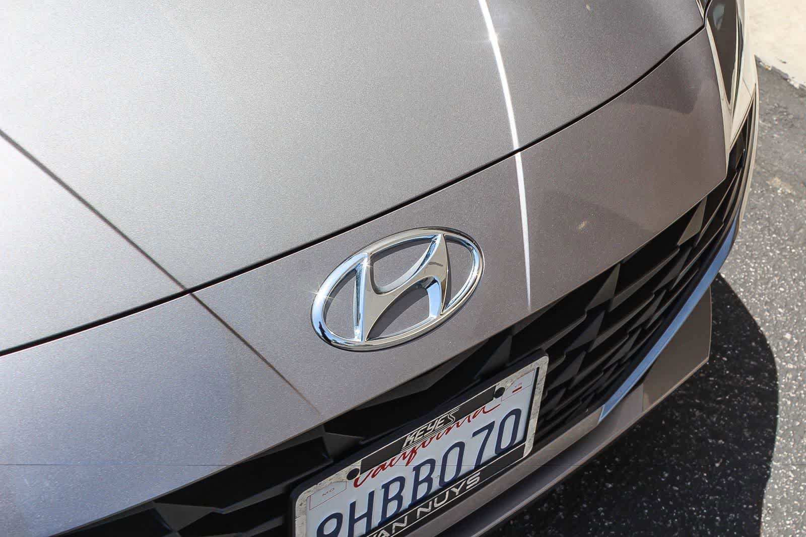 Used 2023 Hyundai Elantra SEL FWD image 14