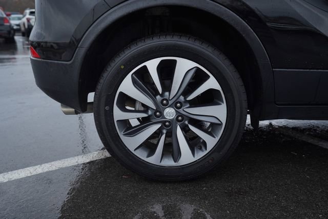 Used 2021 Buick Encore Preferred w/ Safety Package image 41