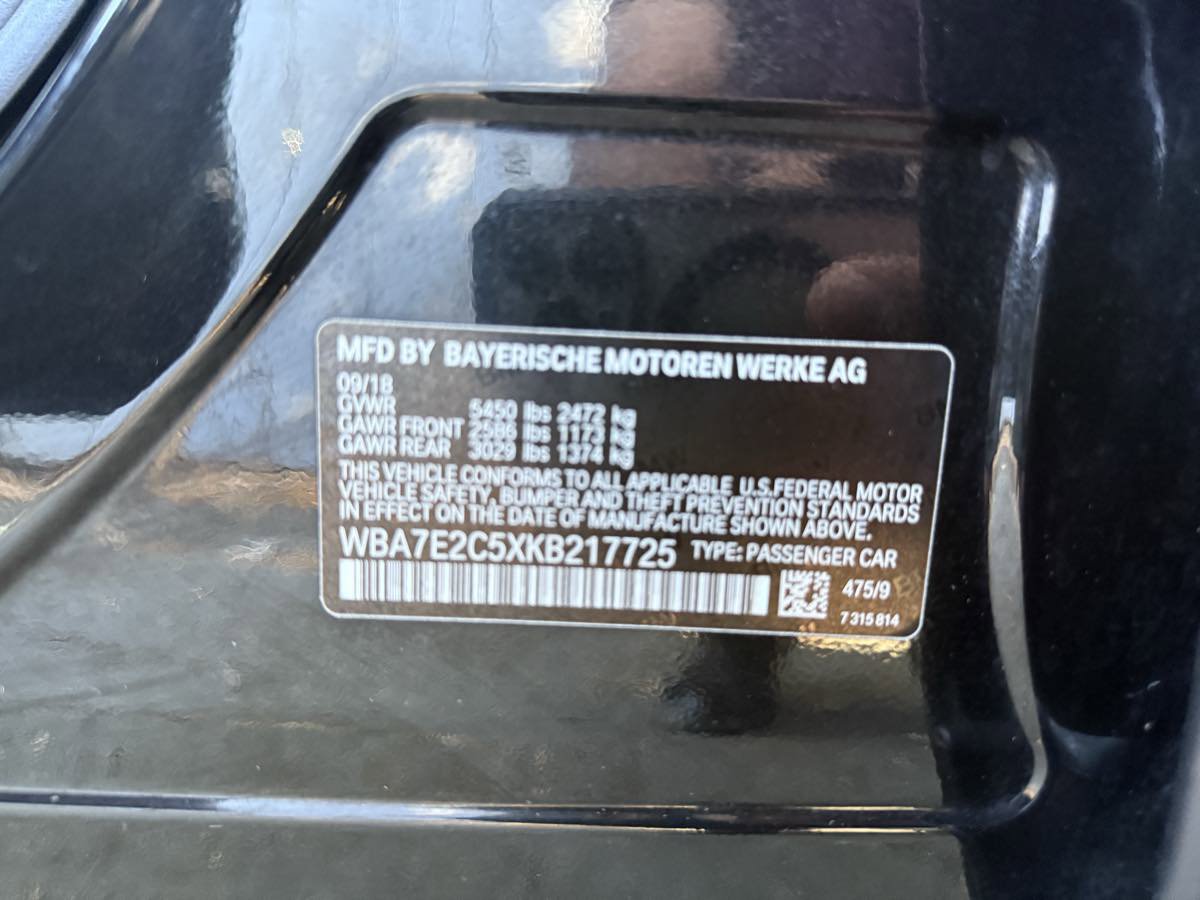 Used 2019 BMW 740i image 23