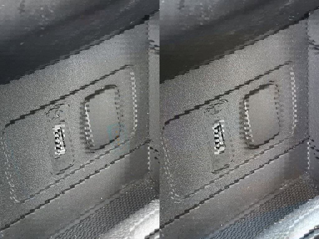 Used 2019 Ford Escape S image 21