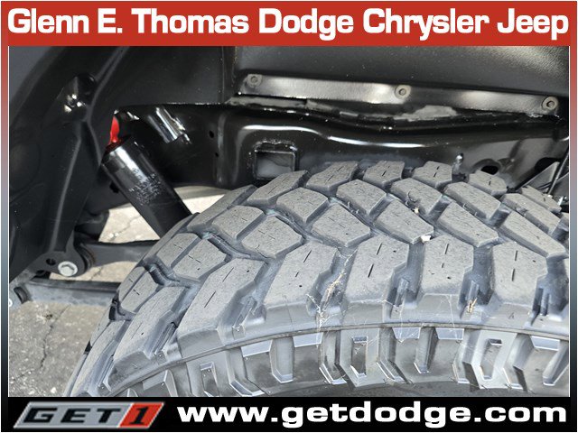 Certified 2022 Jeep Gladiator Willys image 36